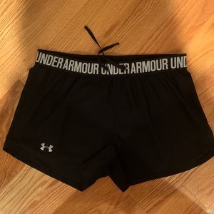black under armour athletic shorts